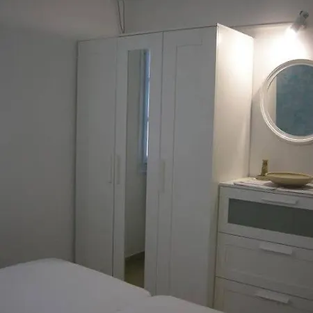 Апартаменты Cycladic Studio With View The Dolphins Иос